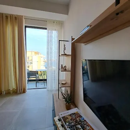 Mamani Apartments Saranda Exterior photo
