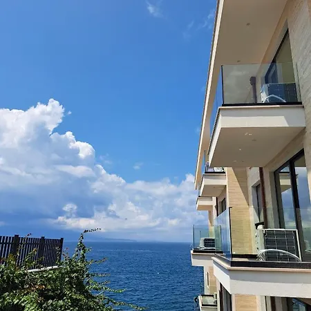 Mamani Apartments Saranda Exterior photo